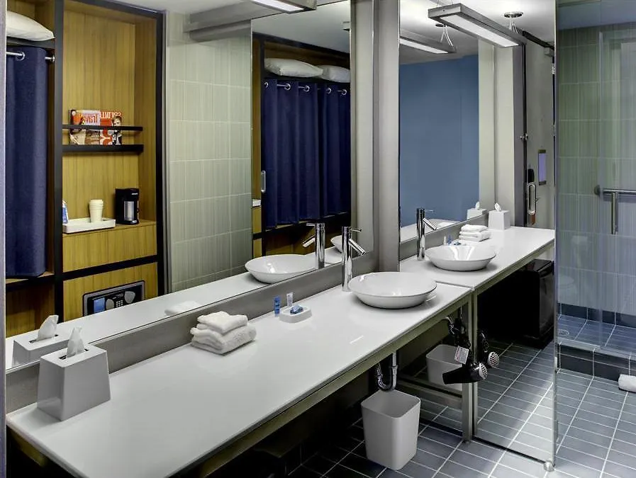 Aloft Charlotte City Center