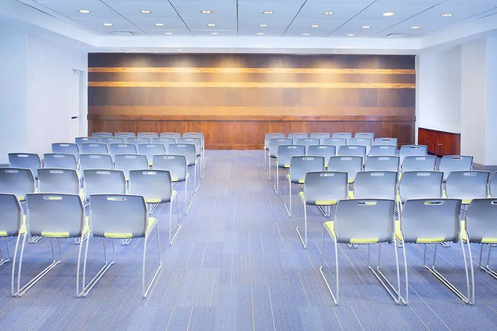 Aloft Charlotte City Center 2*,  United States